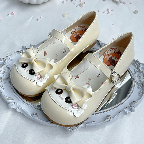 1.5cm Heeled Sweet Lolita Beige Mary Janes with Crab Theme & Bow Accents