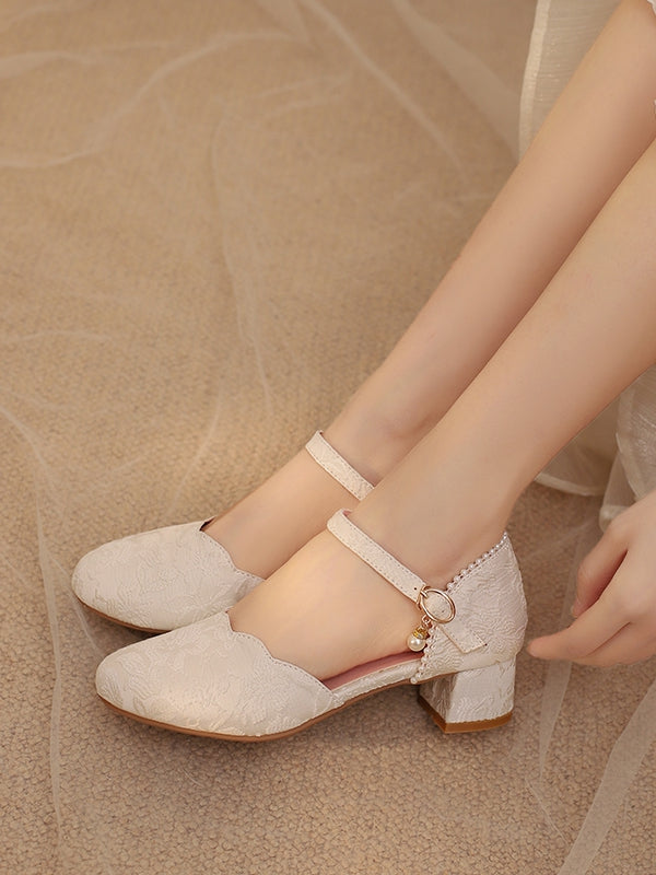 Sandalen Qi Beige Edge Scalloped Satin Cup Bead-Embellished Heel mit Lolita