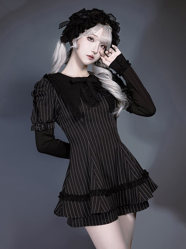 Kei Striped Gothic Jirai Black Collar Set: Shorts Brooch Bow Juliette Top with Pointed Sleeve