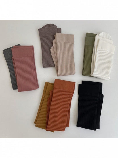 Mid-Calf Vertical Stripe Colors Cotton 8 Socks