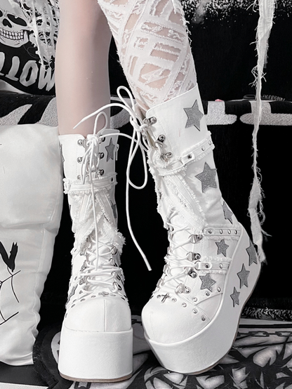 Klobige Plateaustiefel mit glänzender Schrift, weiße Absätze, wadenlang, Schnürung, Gyaru Star