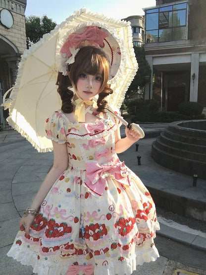 Lolita Kurzes, einteiliges, süßes Kleid mit weißen Ärmeln und cremigem Erdbeerdruck