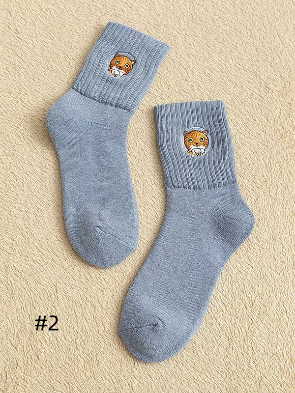 かわいい猫の刺繍入りふくらはぎソックス