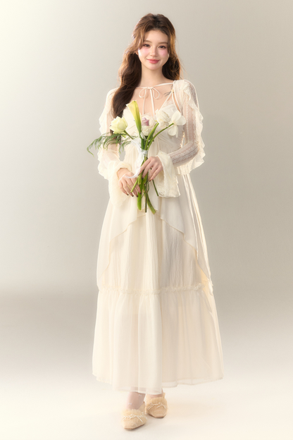 ショート丈のフレンチシアーカーディガン