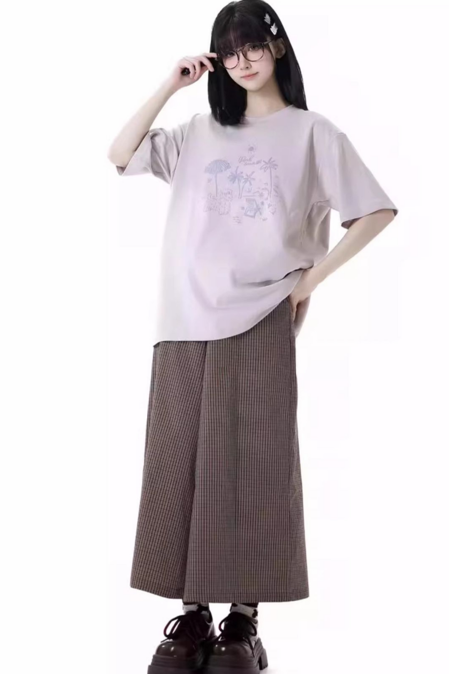 ゆったりとしたトップスのデザイン パステル