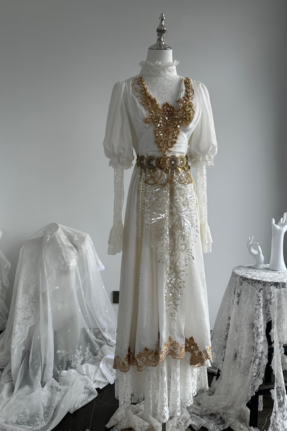 Pre-order + product Dress Version Gorgeous Queen Cape Regular