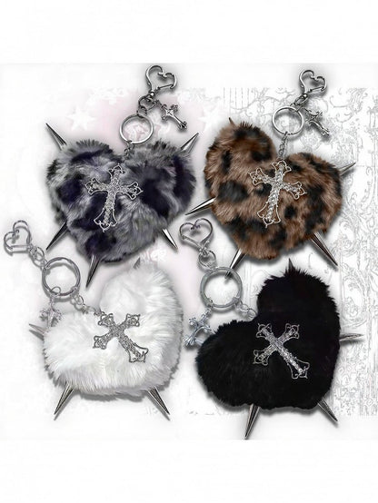 Porte-clés cœur en peluche Y2K avec pics croisés - Kiwi Store
