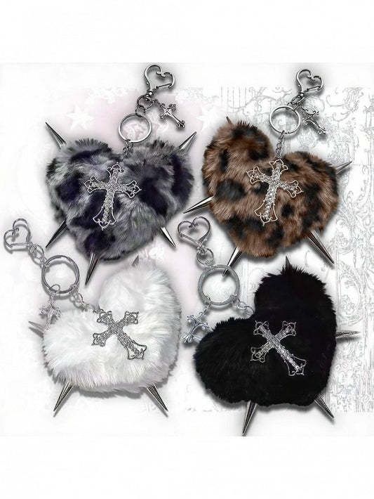 Porte-clés cœur en peluche Y2K avec pics croisés - Kiwi Store