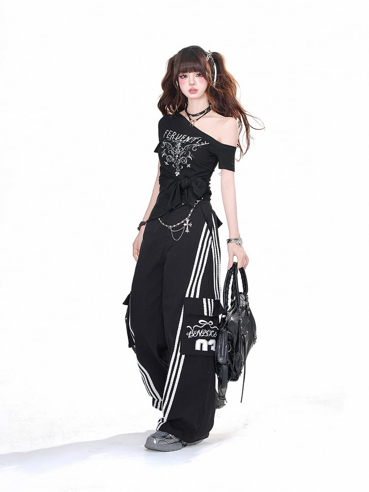 Weite, lockere Hose mit Cargotaschen in Schwarz und Weiß