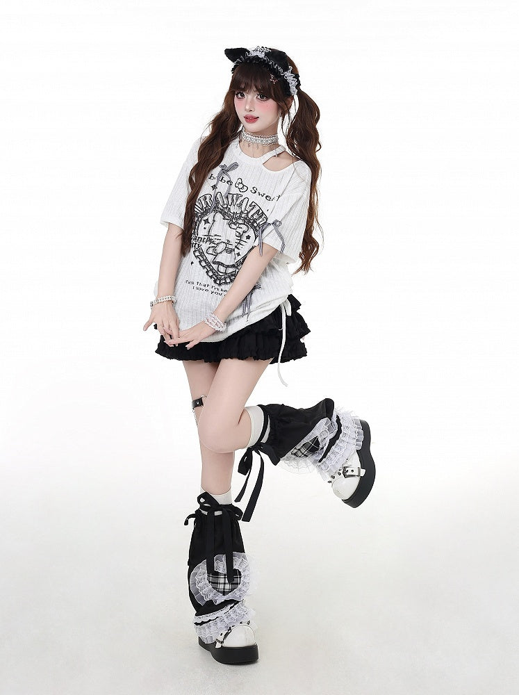 カットアウト Y2K ブラック/ホワイト ラウンドウエスト ネックディテール Tシャツ キティプリント ドローストリング