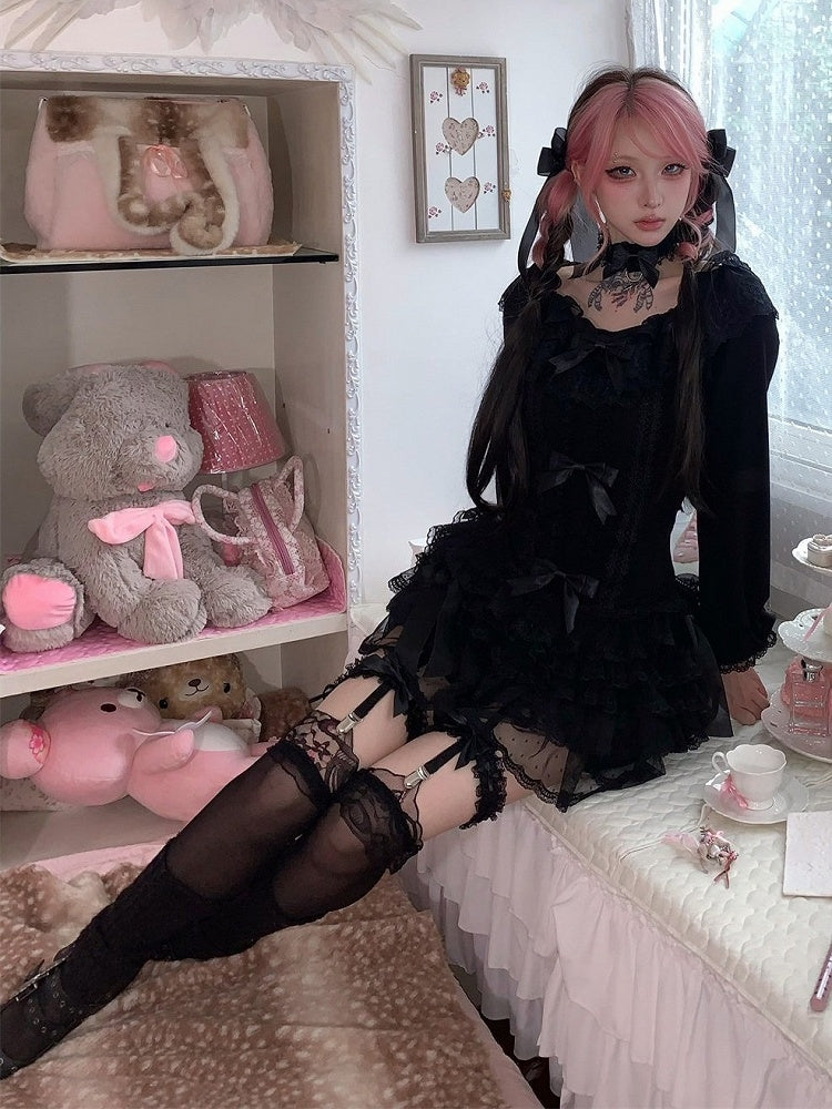 Autumn Dark Fashion Long-Sleeve Top with Black Lace & Bow Decor Plus Matching Choker - HBreaker