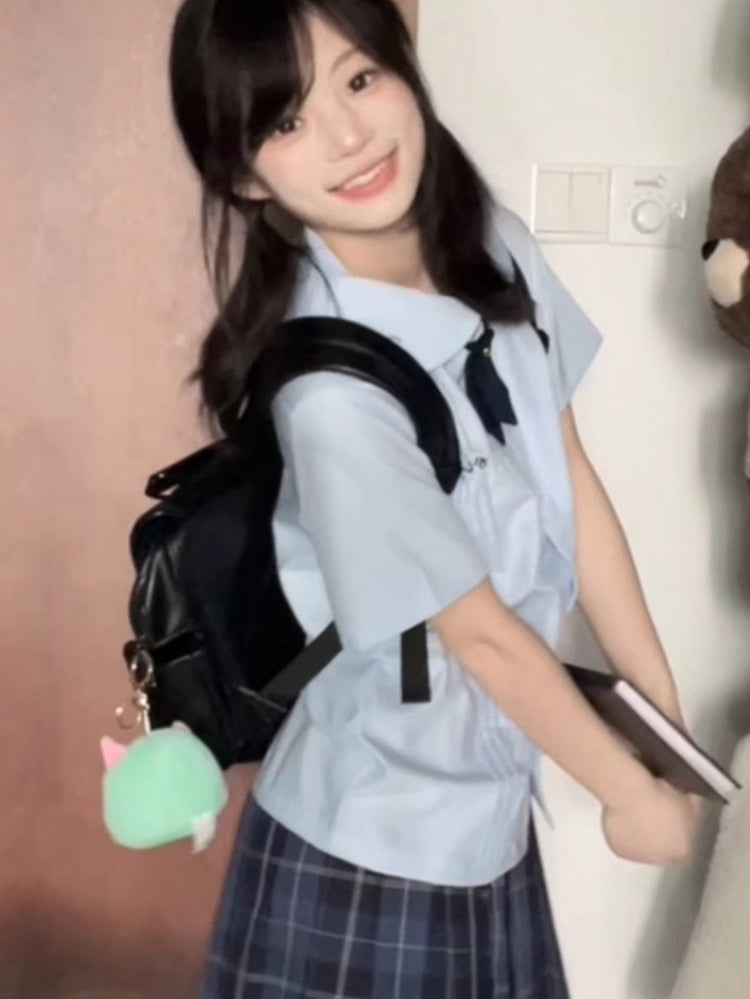 プリーツ入りホワイト/ブルースタイル ショート丈ピーターパンディテール プレッピーバージョン 袖付きカラーシャツ