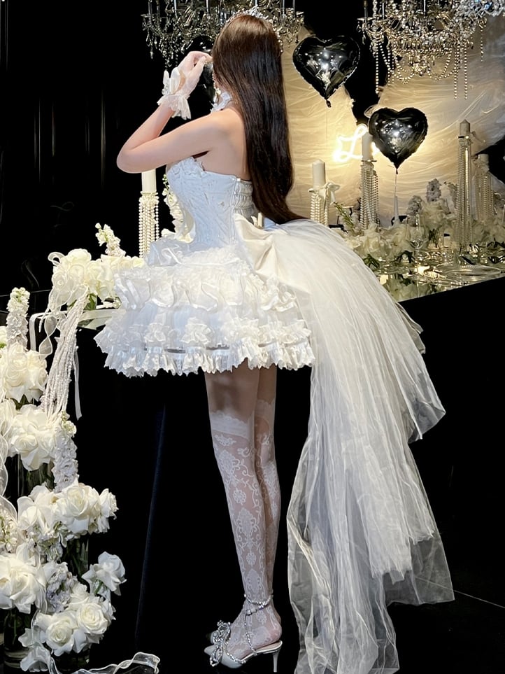 White Oversized Bow Train for Elegant Looks - Diamond Honey