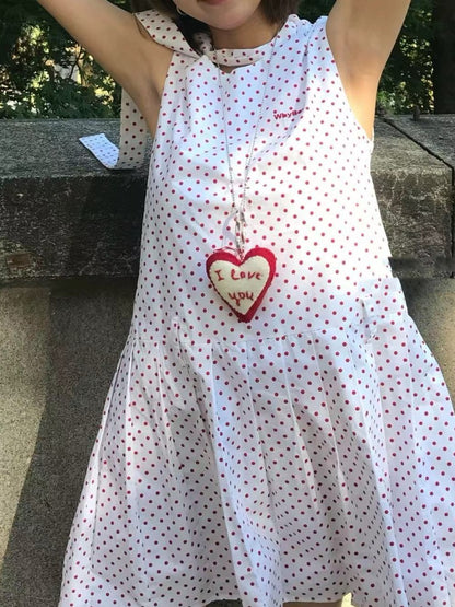 Halskette mit rotem Herzanhänger