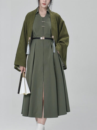 Robe verte Box Dress Plissé Pression Construction Col V Chinois Style Devant