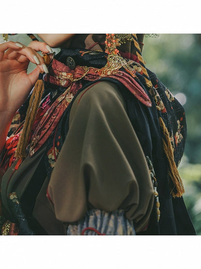 Black & Red Checked Pattern Lolita Cape with Embroidered Details - Neoludwig