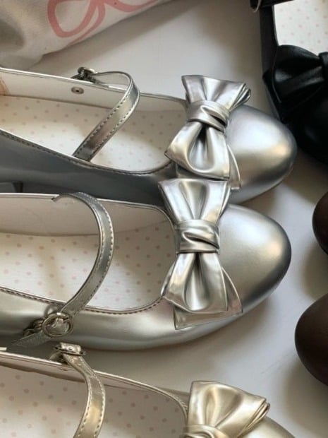 Silver Bowknot Lolita Shoes with Buckle Strap - Unmissable Berry