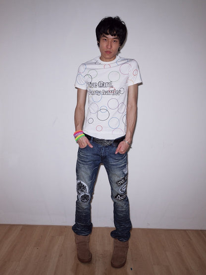 Festival Fitted White Tee with Letter and Circle Print - CHAI