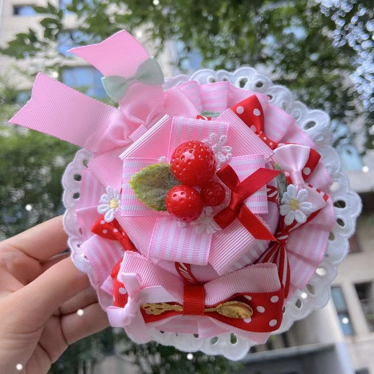 蝶結びのレースデザイントリムミニピンクの花柄ストロベリーハット装飾ディテール