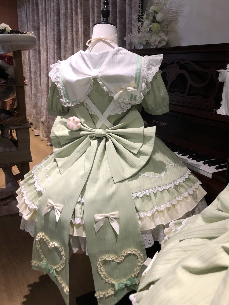 Herzförmige grüne Lolita-Schürze mit Maid-Matcha-Kragen, süßes Matrosen-Kätzchen-Kleid