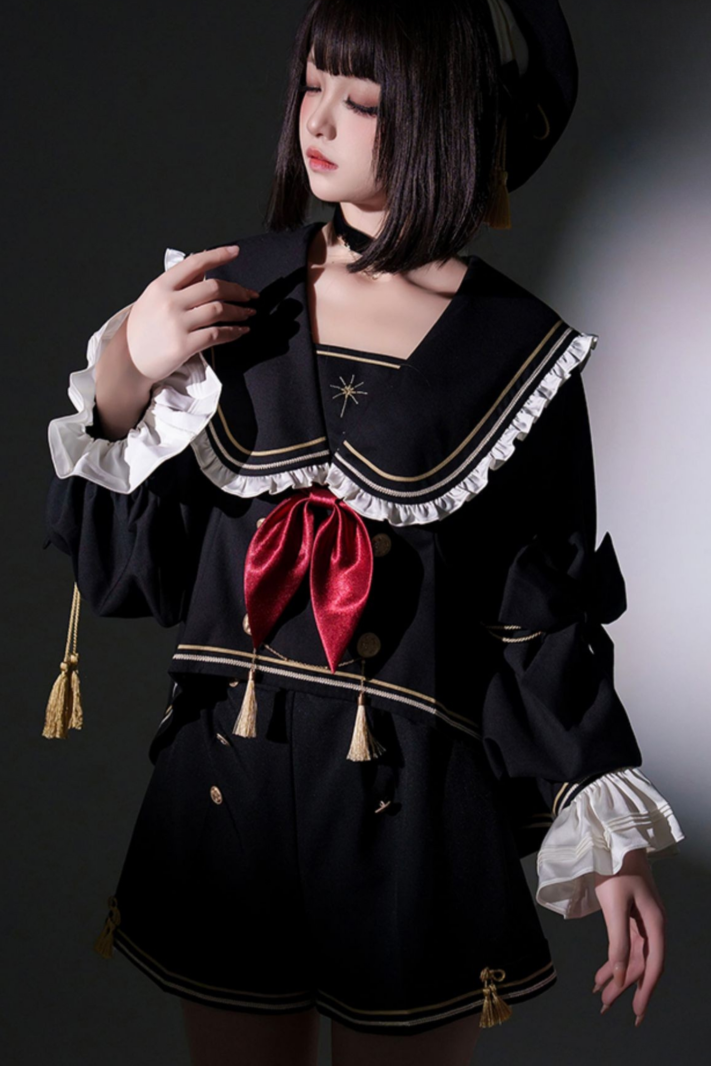 Knight Jacket Beret Shorts Choker + Sailor Bird Top Servant