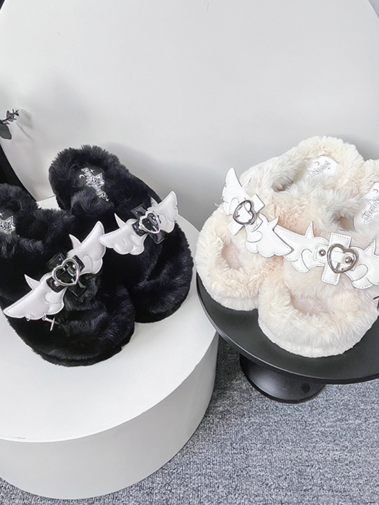 Plateau-Hausschuhe aus Fell DeVille Shoes Angel