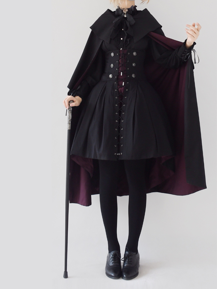 Eleganter Gothic Oversize Umhang mit Umschlagkragen
