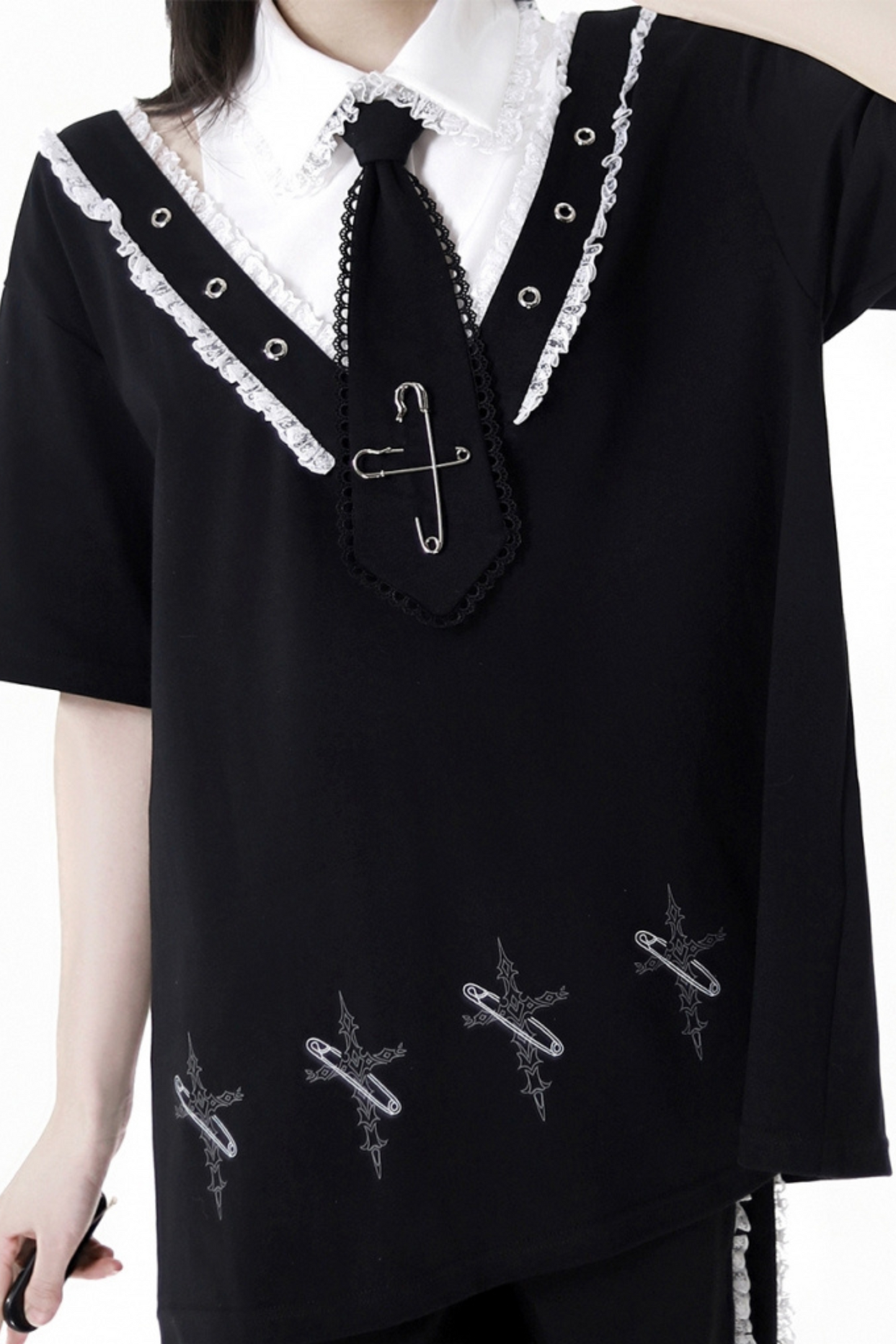 Lockere Hose, Oberteil mit Rüschen, Kapuze + Beinwärmer, Halbkleid Nektor