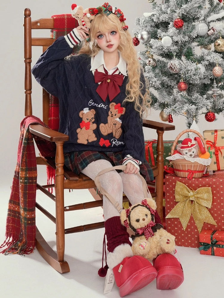 クリスマス ネイビーブルー ジンジャーブレッドベア アップリケ Vネック ソフトセーター