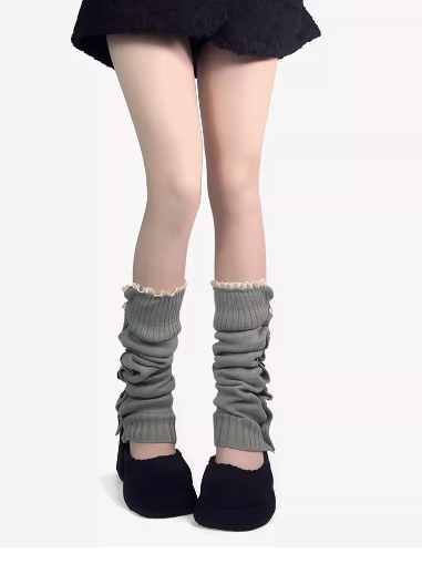 レーストリムボタンニットレッグウォーマー