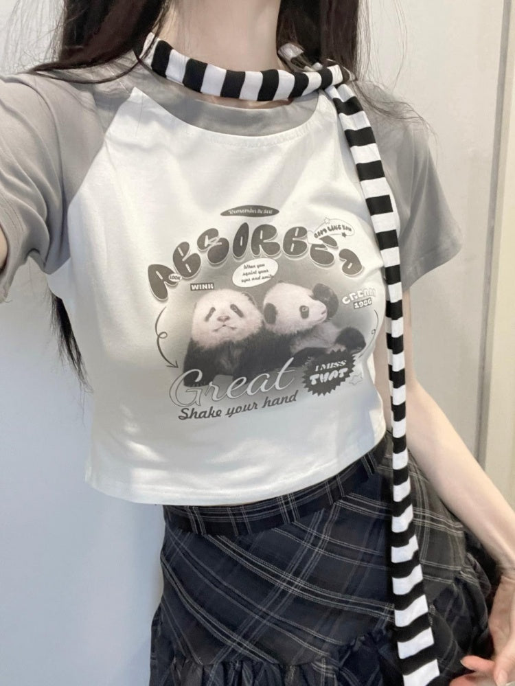 Weißes, graues Crop-Top mit süßem Panda-Print