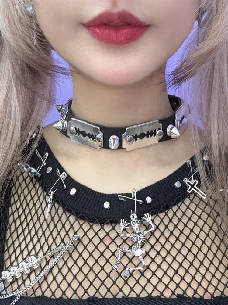 Black Studs Rock Punk Choker Details