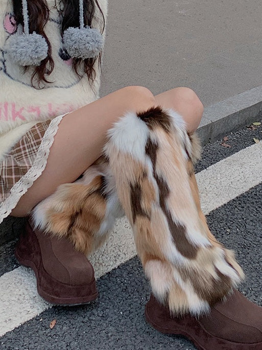 Weiß-braune Y2K Shaggy Beinwärmer