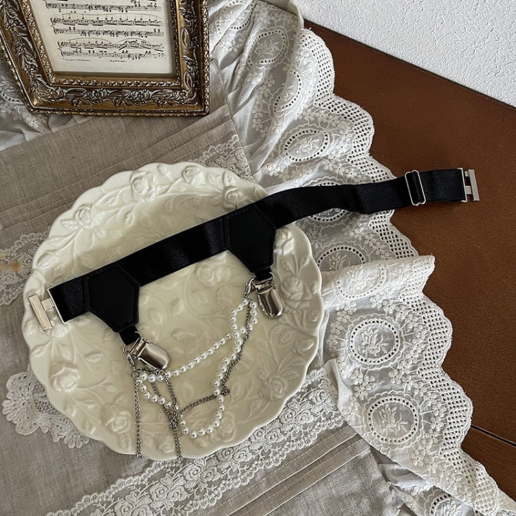 Leg with Chain Decoration Garter Black Bead