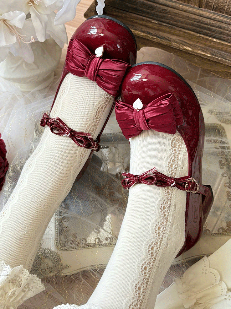 Round Red Buckle Wine Bow Accents PU Toe Mid Heels in Sweet Leather Heart