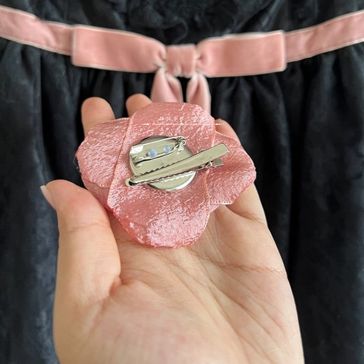 Multicolored – Color Edge 10 - Options Rose Brooch/Clip Burnt