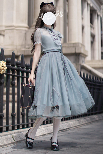 ブローチドレス ノスタルジックリボントップ + 旅するアリスアウター