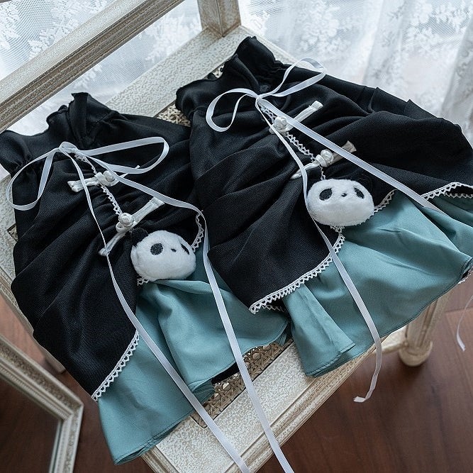 with Black Decoration Green Strapped Plush Panda and Leg Warmers
