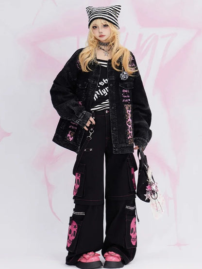 Jeansjacke mit verblasstem Waschung und schwarzen Buchstaben-Print und Leoparden-Patches