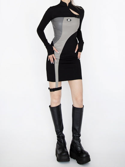 サイバーパンク風の未来的なブラック＆グレーのバンドカラーカットアウトディテールのガーター付きグラマラスドレス