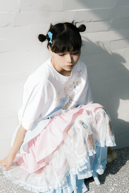 カラフルに揺れるフリルタワースカート