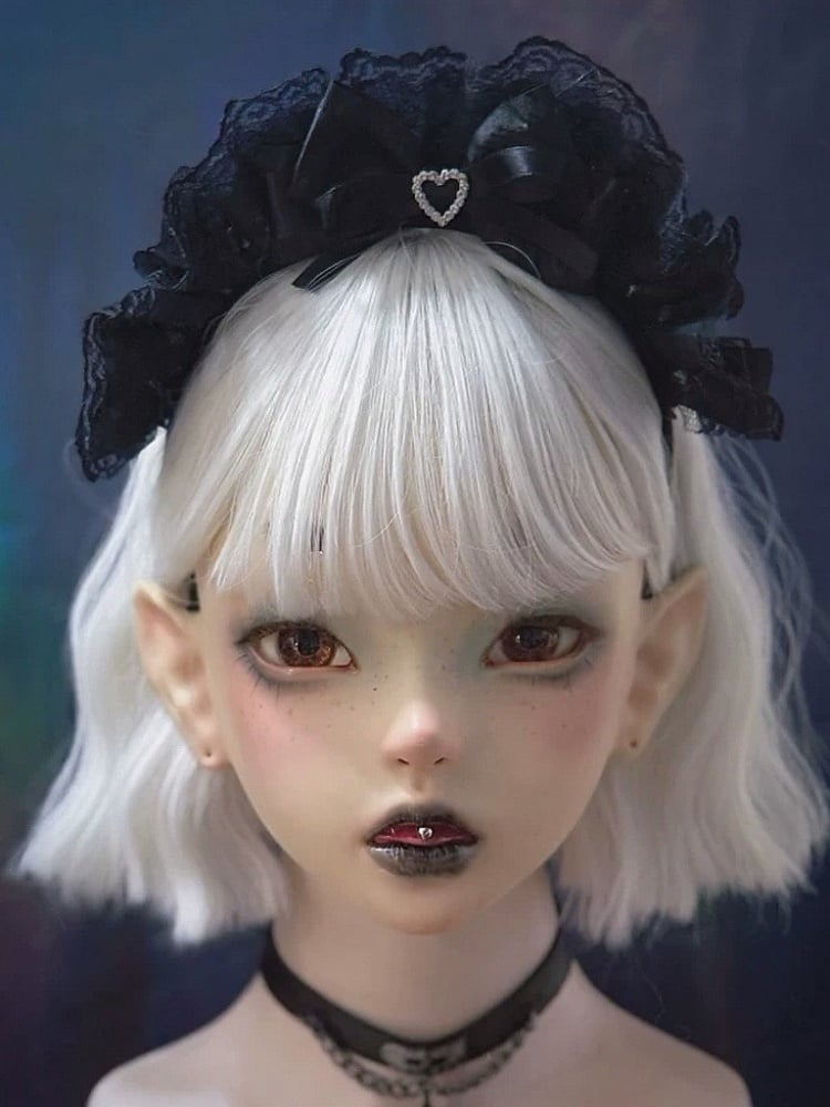 Black Lolita KC Lace Headband with Heart Bow - Strange Sugar