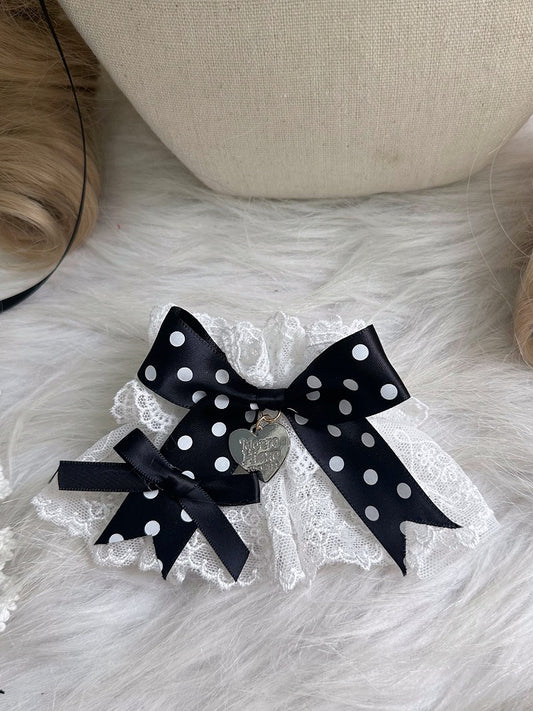 and Polka-dot White Cuffs Bow Pattern Black Lace Wrist