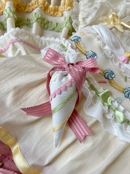 Taschenbrosche Gebäck