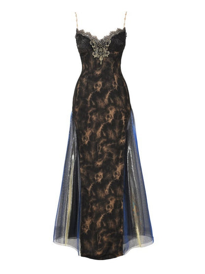 ブラック＆ゴールドのスリミングスリップドレス