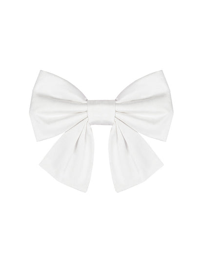 Weiße Schleifenbrosche