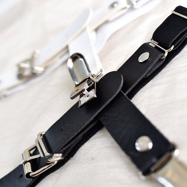 PU Buckle Garter Black/White