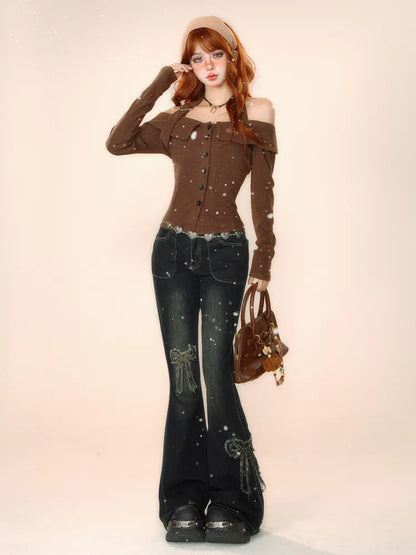 Jeans mit Schnürung und Schleife, schwarz, hinten ausgestellt