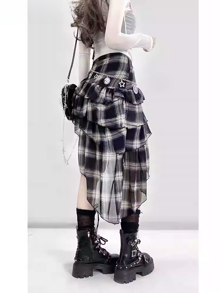 ヴィンテージな白黒チェック柄のアシンメトリーヘムのグラマラスなハイウエストティアードスカート