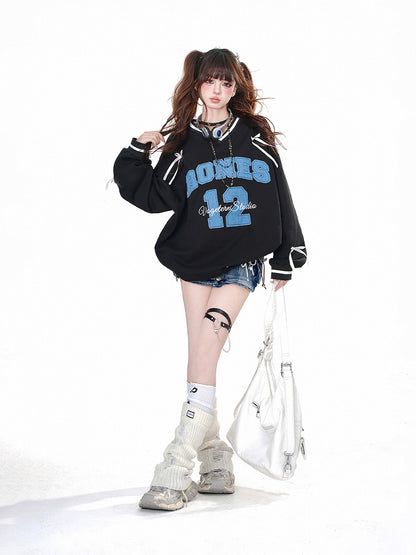 Schwarz/Weißes V-Ausschnitt-Zahlenapplikationen-Schleifen-loses Sweatshirt